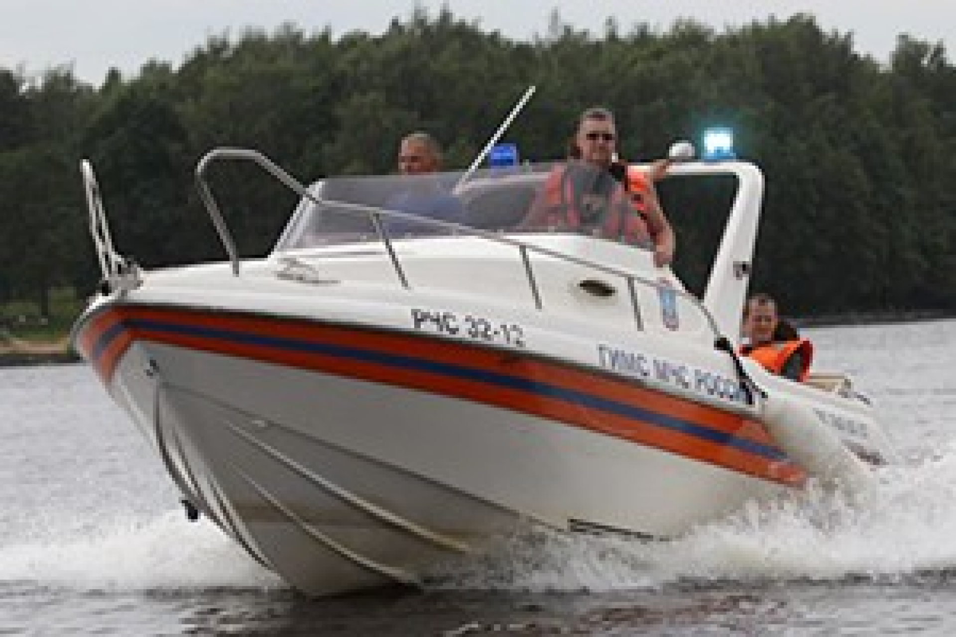 Выпавший из катера замгубернатора сам находился за штурвалом