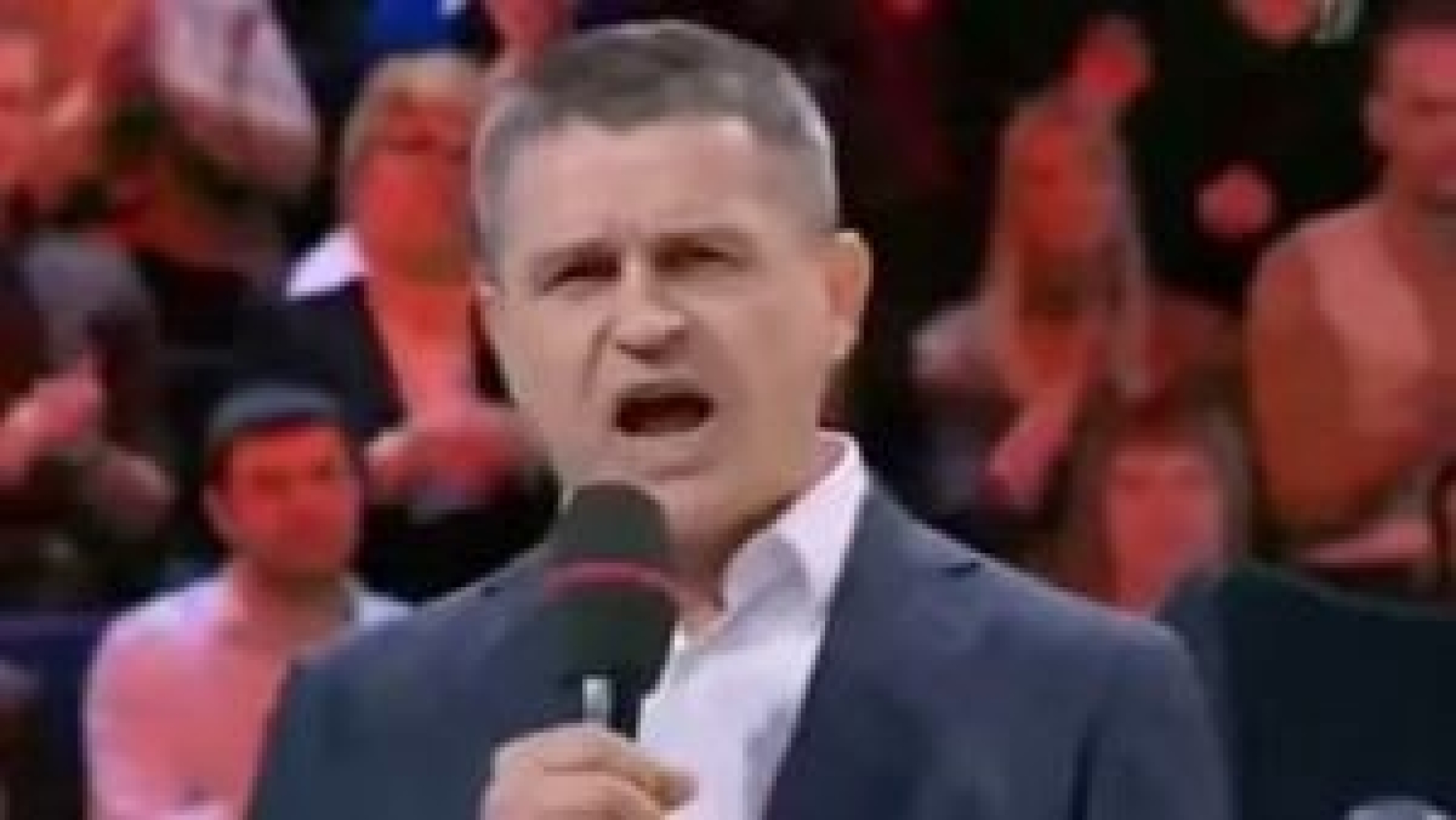 Хирурги: Генерал-певец Маркин жив и петь будет