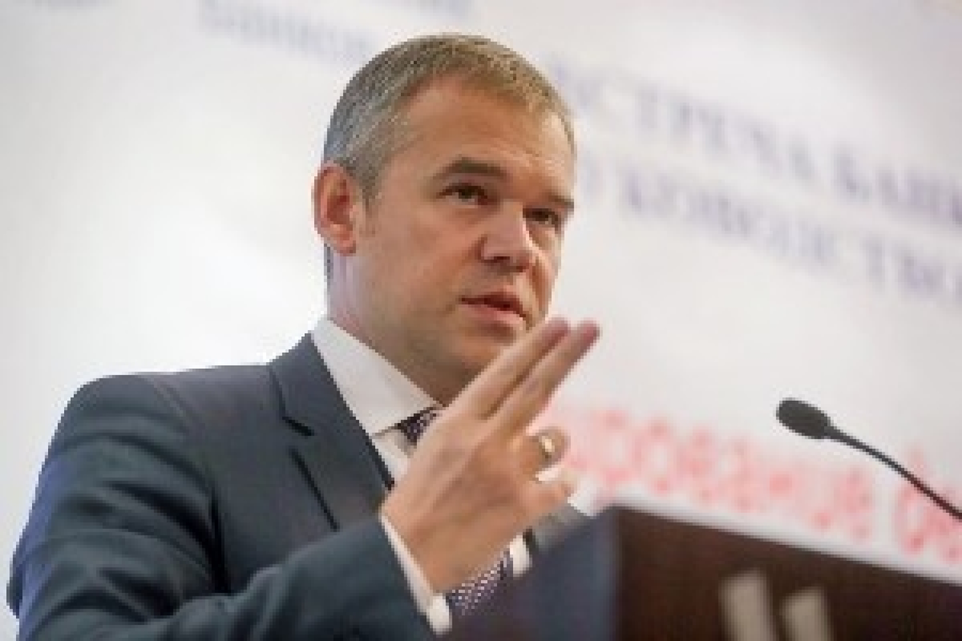 Защищать или зачищать: как зампред ЦБ Василий Поздышев "зачищает" своих друзей-банкиров