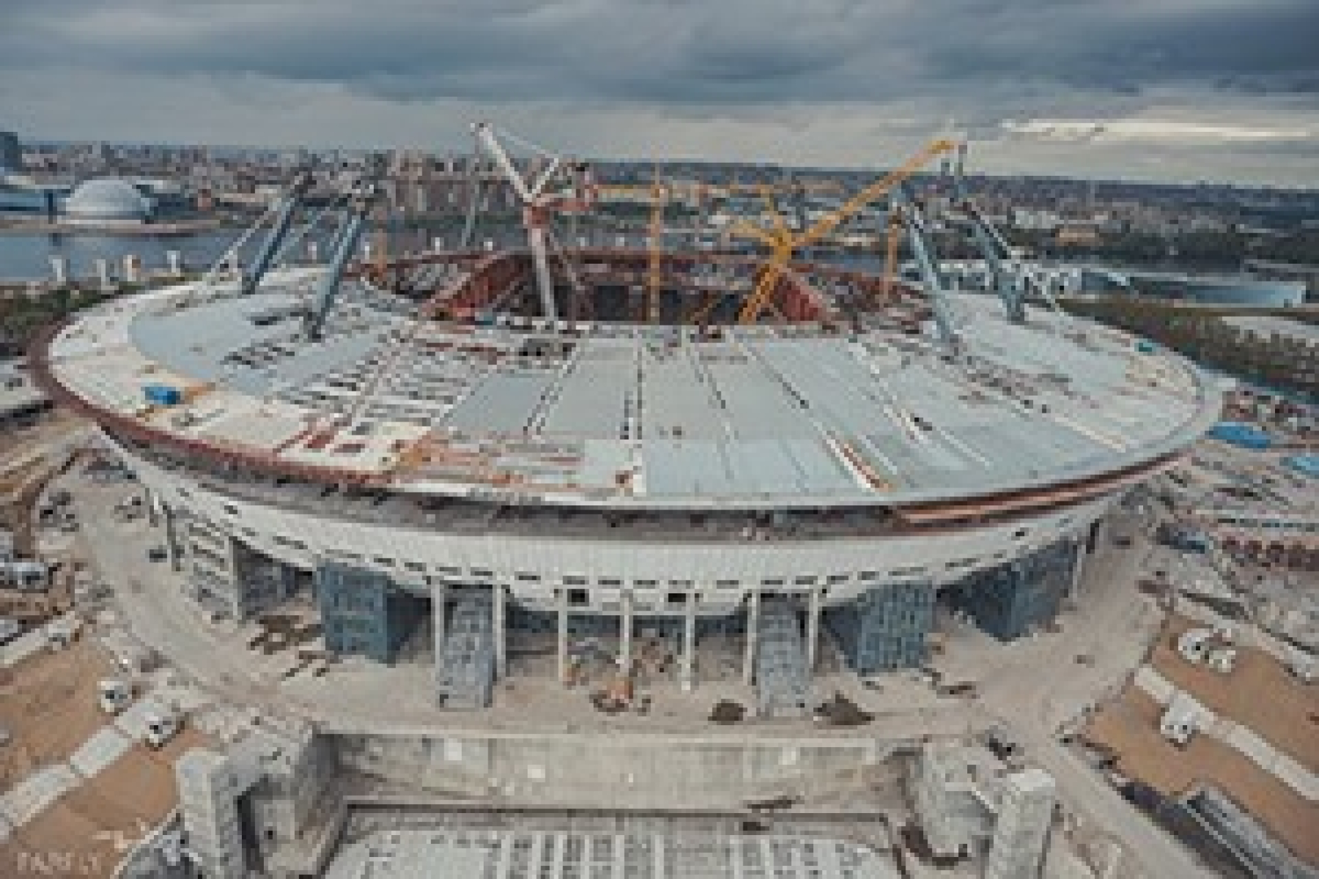 Строительство "Зенит-Арены" остановлено