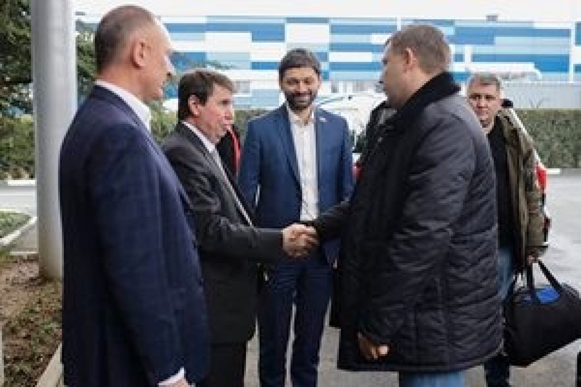 Плотницкий и Захарченко прибыли в Крым