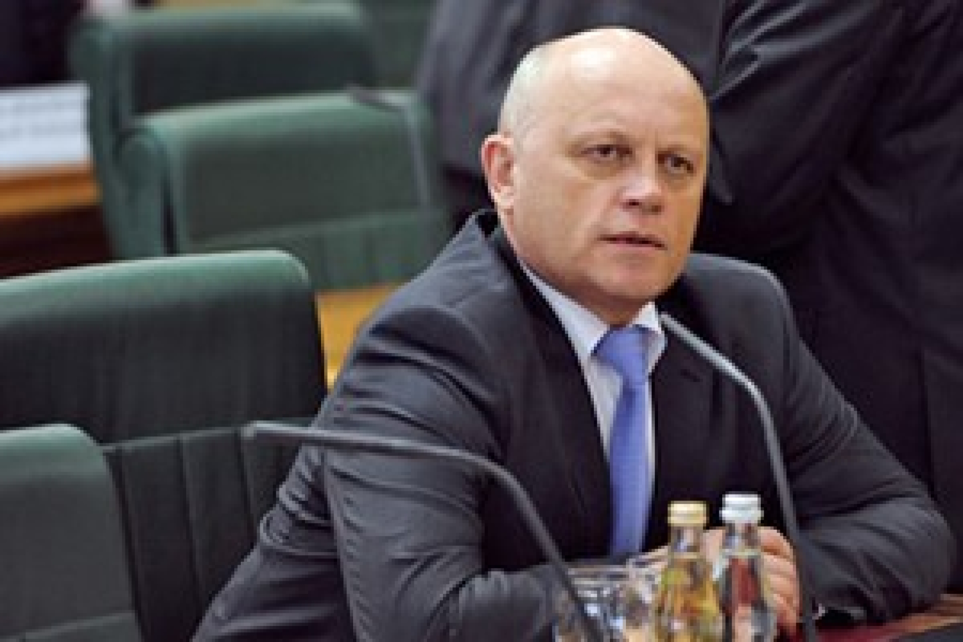 Назаров "закопается" в земле