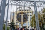 Суд признал законным заочный арест доверенного лица Серебренникова