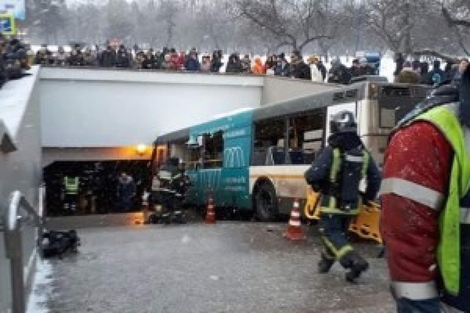По факту ДТП в Москве возбудили уголовное дело