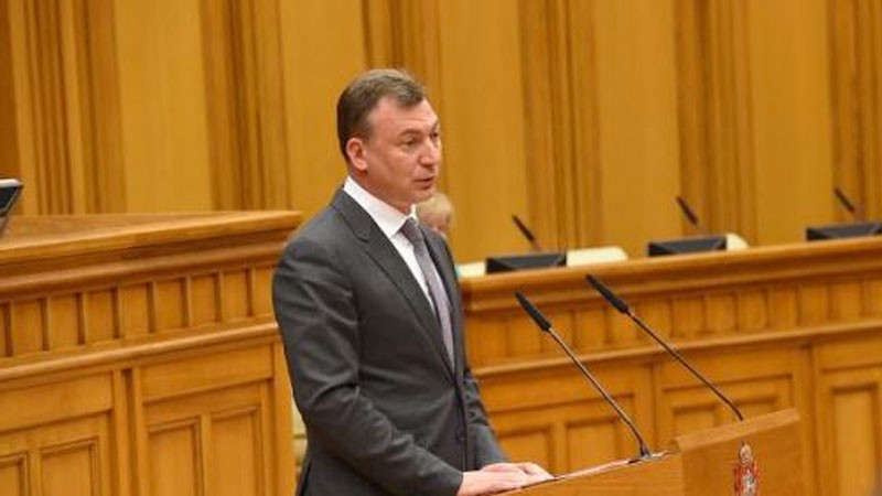 Морозов принял на работу своего сменщика?