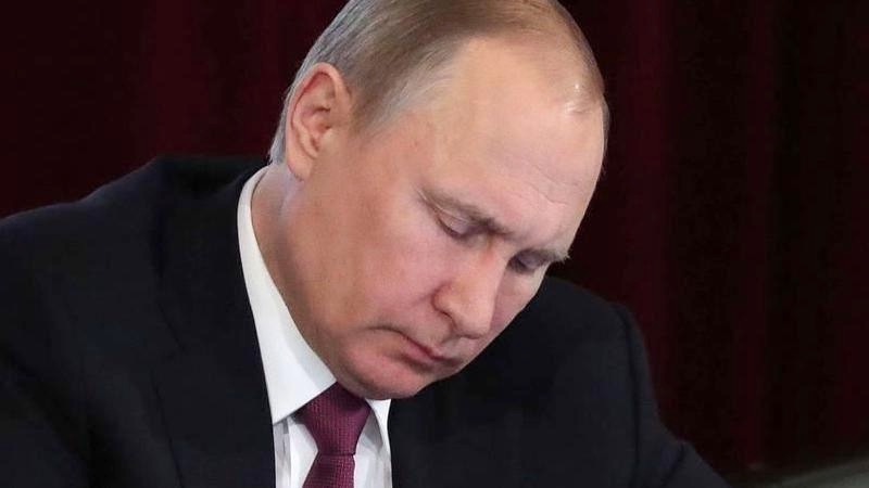 Путин создал Фонд защиты прав детей