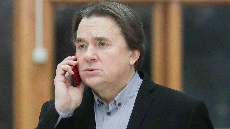 Эрнст "позвал" всех на банкет