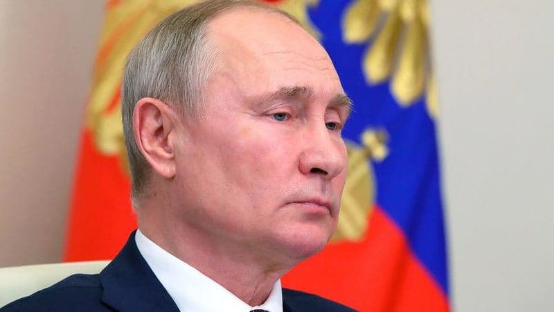 Путин задумался о переносе прямой линии
