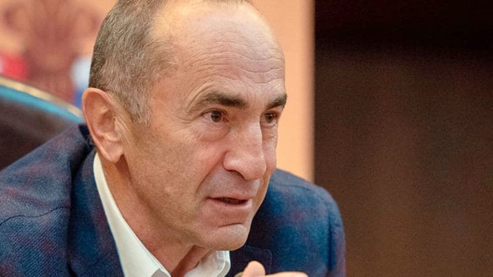 С экс-президента Армении сняли обвинение