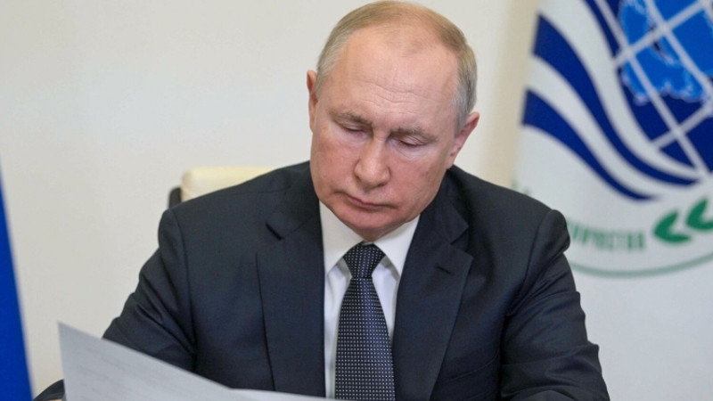 Путин заявил о необходимости разморозить средства Афганистана