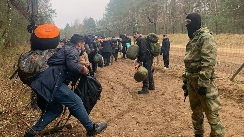С больной головы на "Батьку"