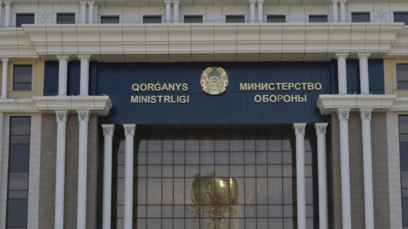 В Казахстане начали передавать охраняемые объекты силовикам