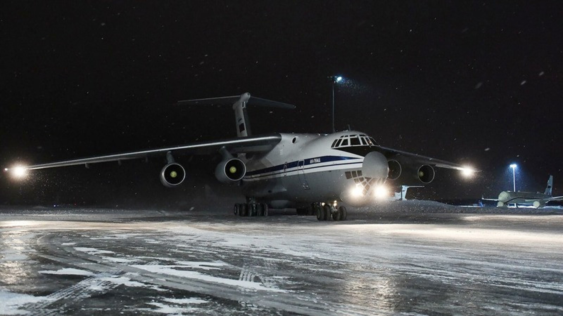 Миротворцы ОДКБ из трех стран покинули Казахстан