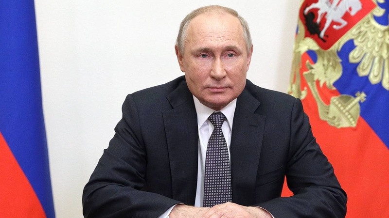 Путин призвал развивать и укреплять русский мир