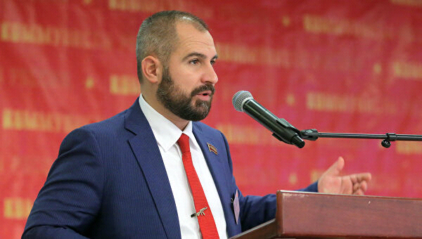 Разругались за ненадобностью: "Коммунисты России" теряют политические очки