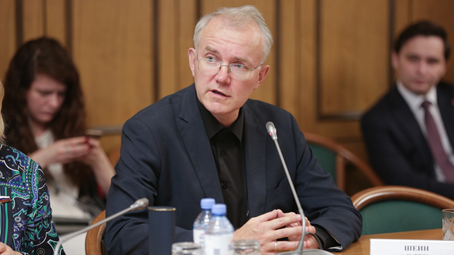Одним Мироновым мазаны Одним Мироновым мазаны