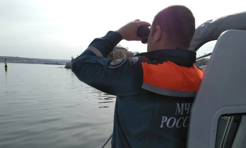 Трое детей находились в унесенных в Черное море автомобилях в Сочи