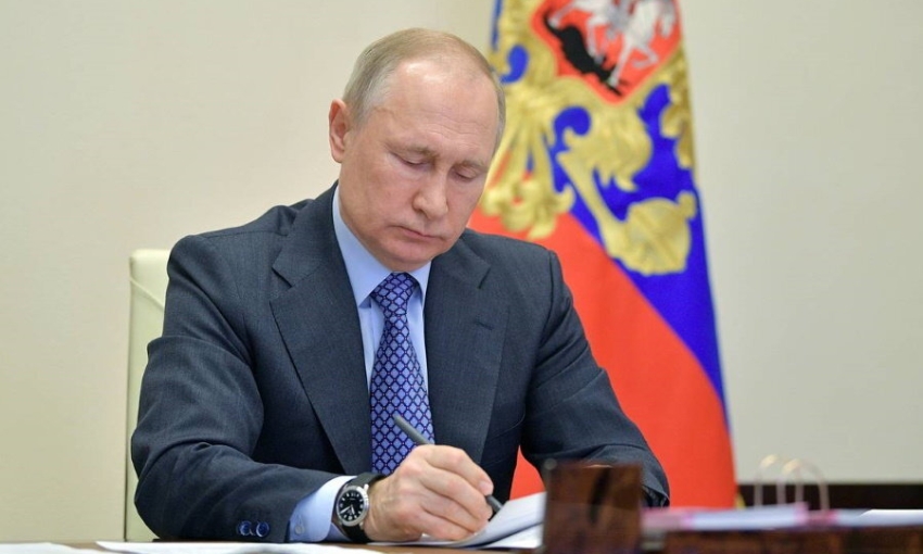 Путин подписал указ об усилении наказания за повторную опасную езду без прав