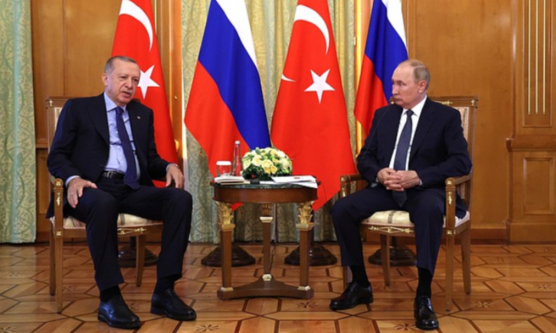 Путин и Эрдоган провели переговоры в Сочи