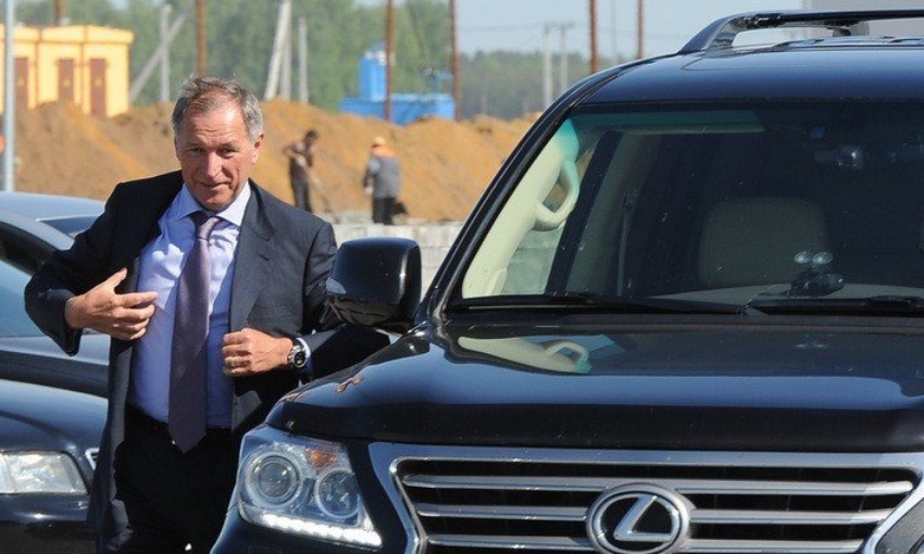 Миллиардер Струков уничтожает Курасан