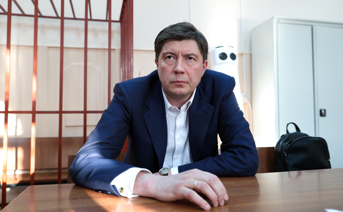 Патрушев хочет надавать Хотину по "Горбушке"