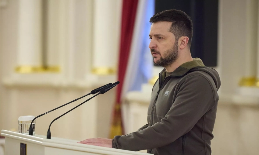 Полковник США Макгрегор назвал побег в Польшу единственным шансом на спасение Зеленского