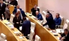 Депутаты парламента Грузии подрались микрофонами