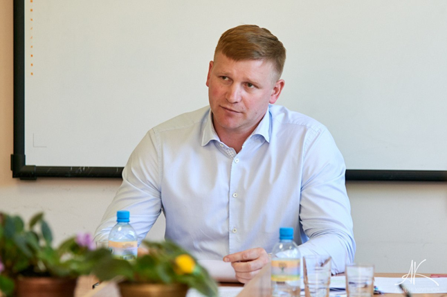 Бюджетных вод напиться, и не подавиться