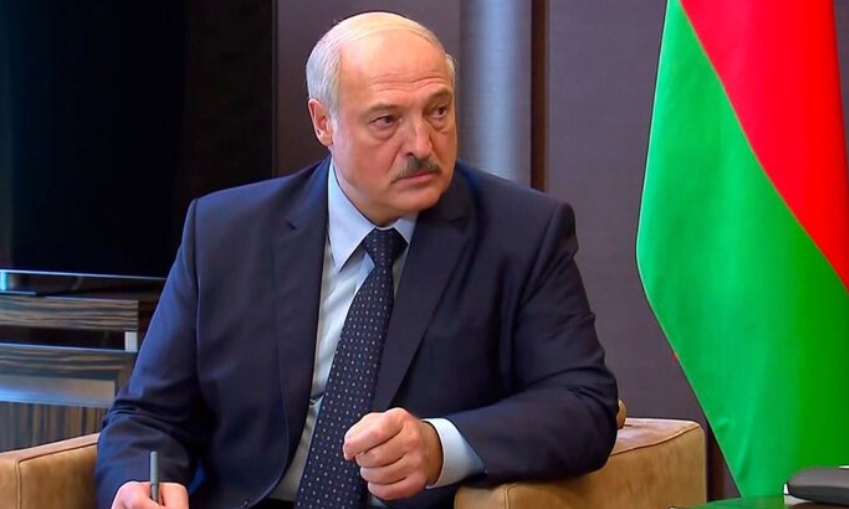 Лукашенко поблагодарил Путина за размещение ядерного оружия в Белоруссии