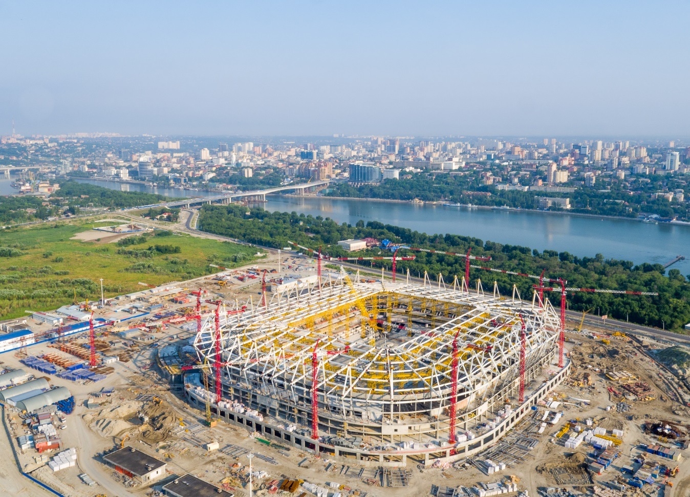 Школа не стадион: владельцу "Курганстальмоста" Дмитрию Парышеву придется идти к прокурору 