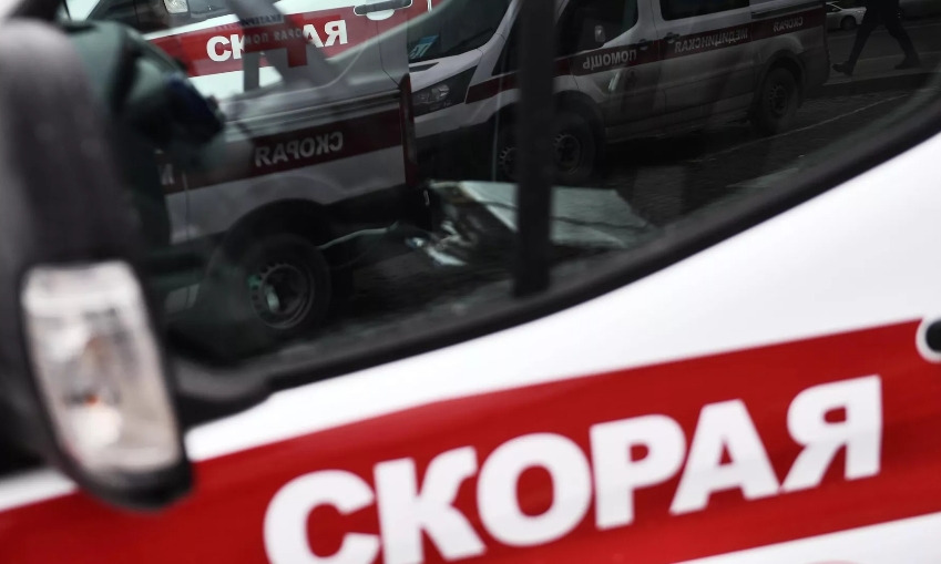 В Бурятии пьяный водитель сбил юношу с ребенком в коляске