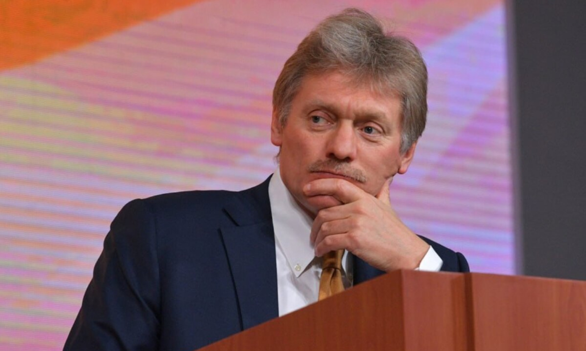 Песков: Киев пытается глубже втянуть Запад в конфликт с Россией