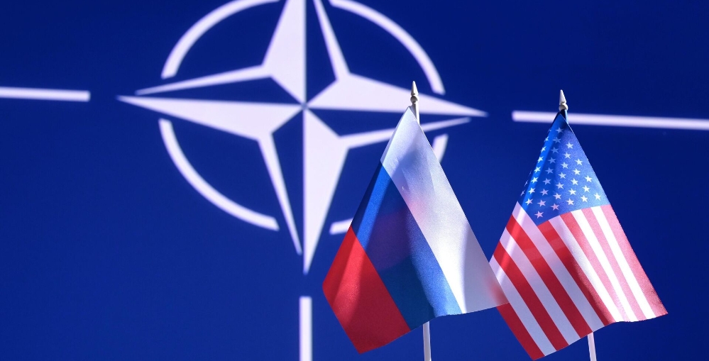 Глава Минобороны Финляндии: НАТО и Россия вступают в новую холодную войну