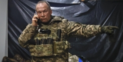 Главком ВСУ Сырский заявил о чрезвычайно сложной обстановке на двух участках 
