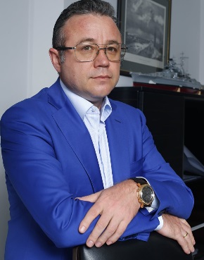 Не построил, передай другу: Назаров отдал
