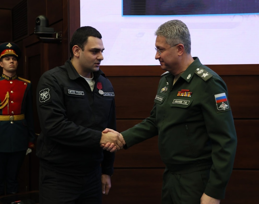 The scandal in the Ministry of Defense responded with Novatek: is Mikhelson also in business?
