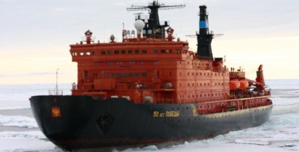 Атомный ледокол "50 лет Победы" получил повреждения в Карском море