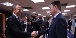 Новак и Сийярто обсудили условия поставок нефти и газа в Венгрию