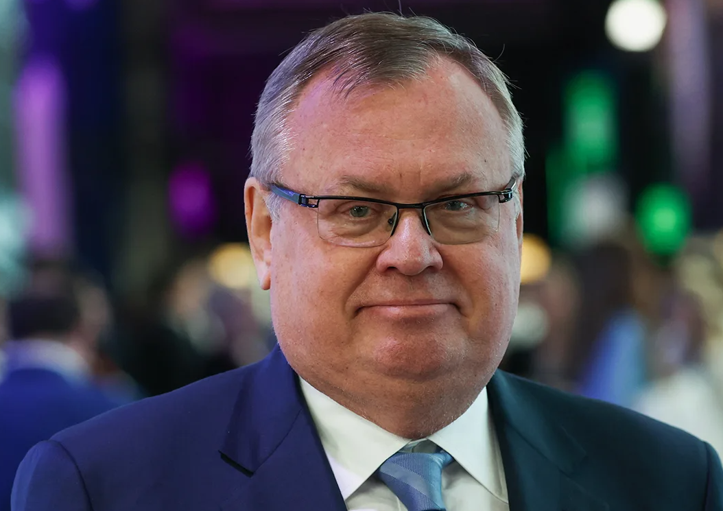 Прикормленный ВТБ холдинг 
