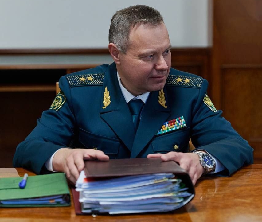 Яблоко от яблони: дочь замглавы ФТС Ивина ненавидит Россию?