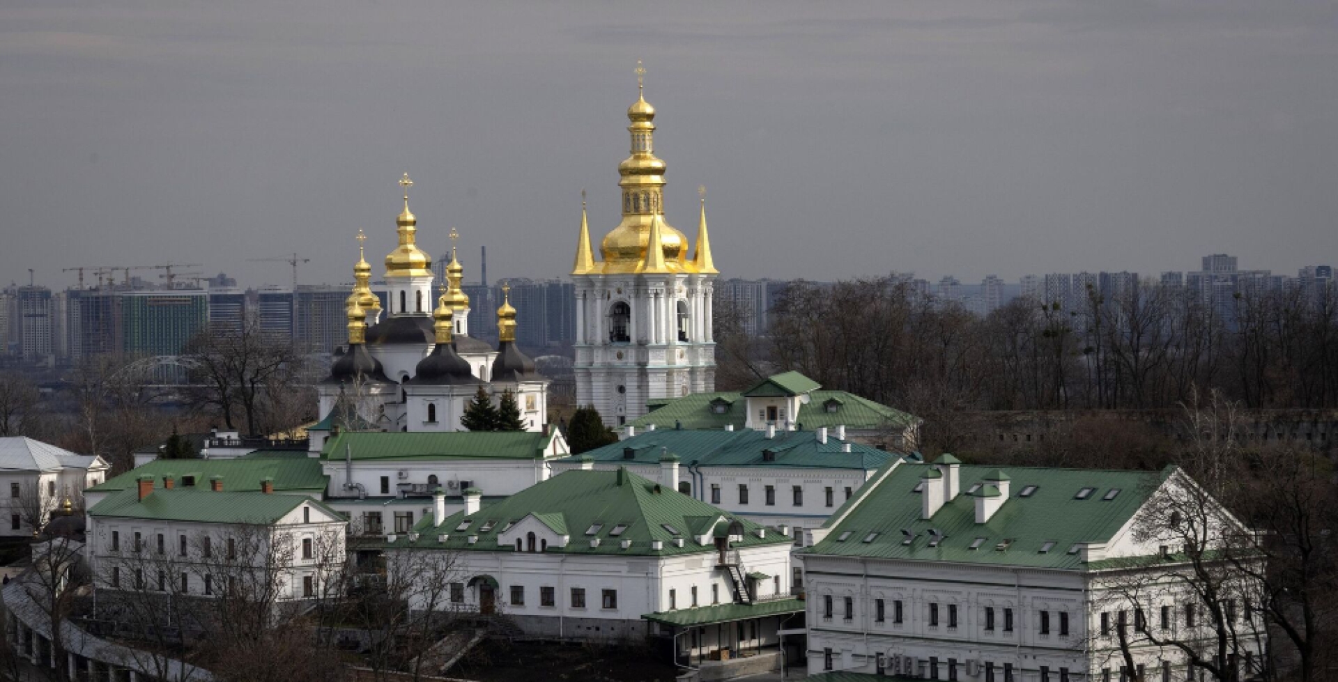 Украинская полиция начала захват пещер в Киево-Печерской лавре