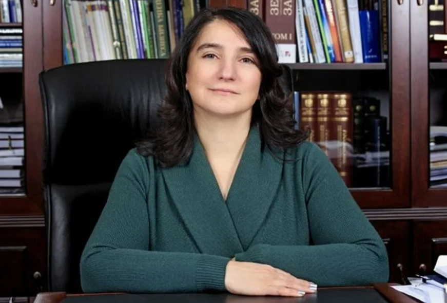 Отель на месте АТС: Люди 