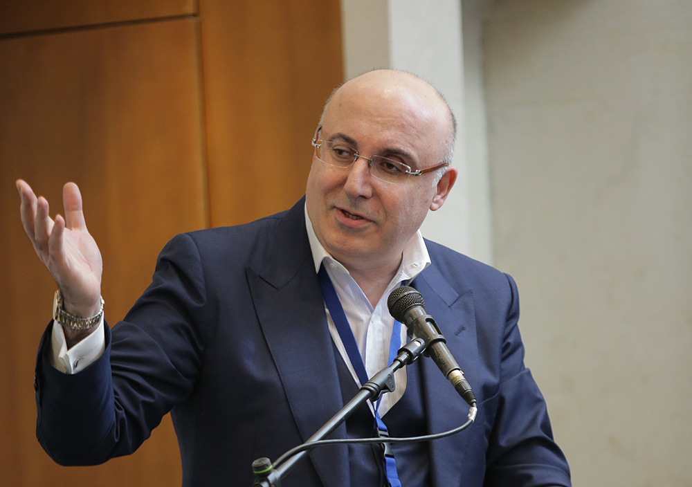 Потанин вливает миллиард в бизнес украинского олигарха Потанин вливает миллиард в бизнес украинского олигарха