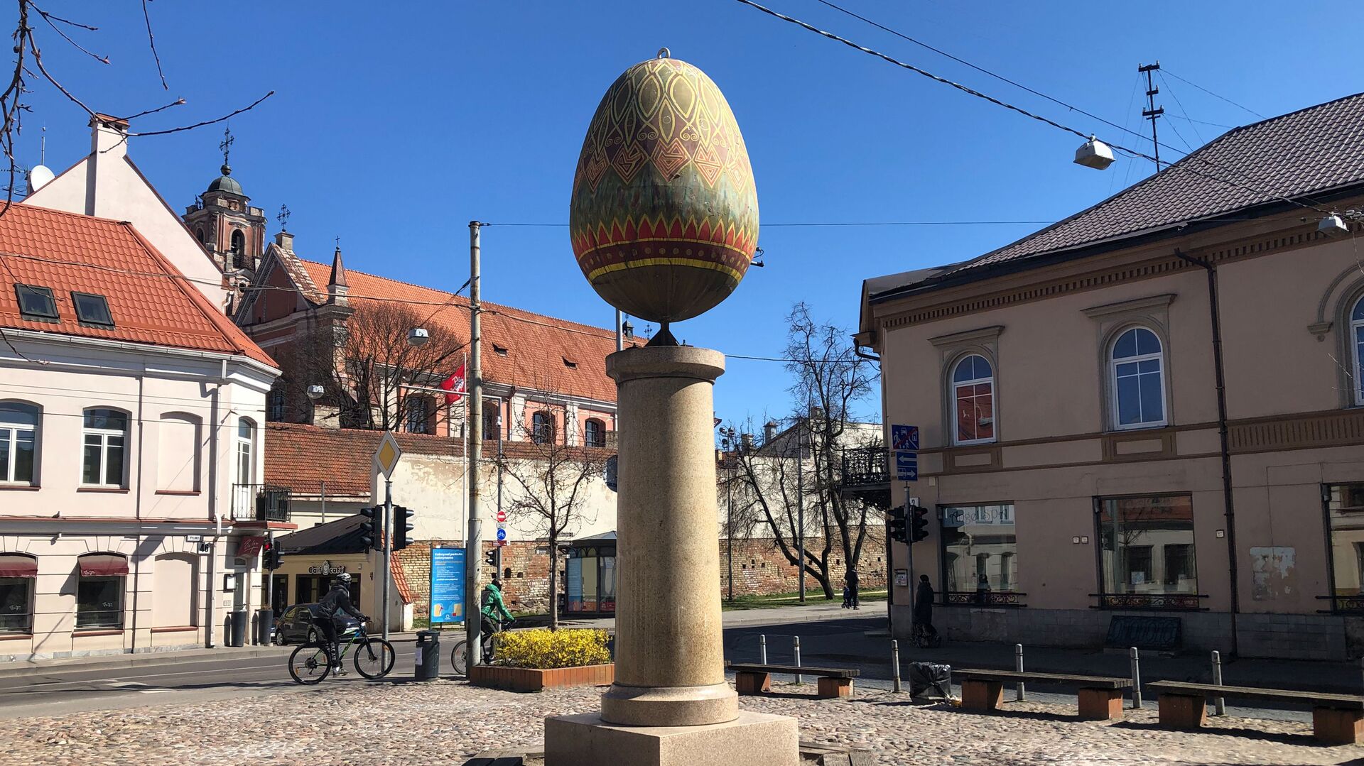 Egg instead of Dostoevsky