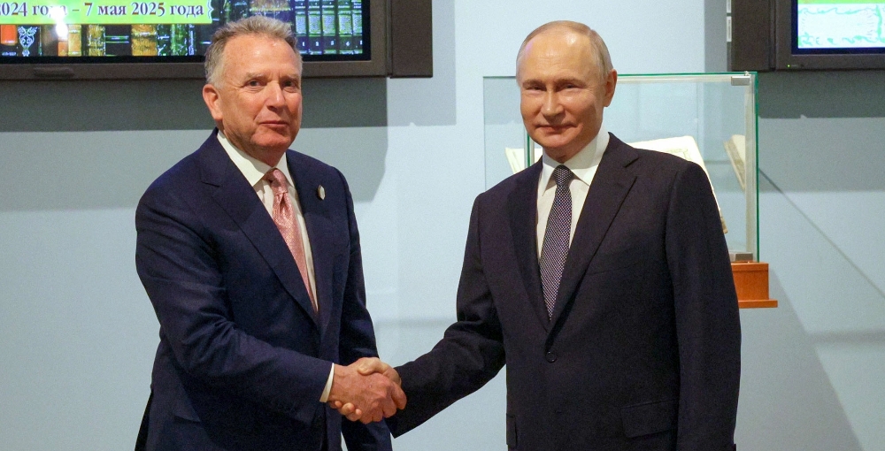Песков назвал чрезвычайно полезными контакты Путина и Уиткоффа