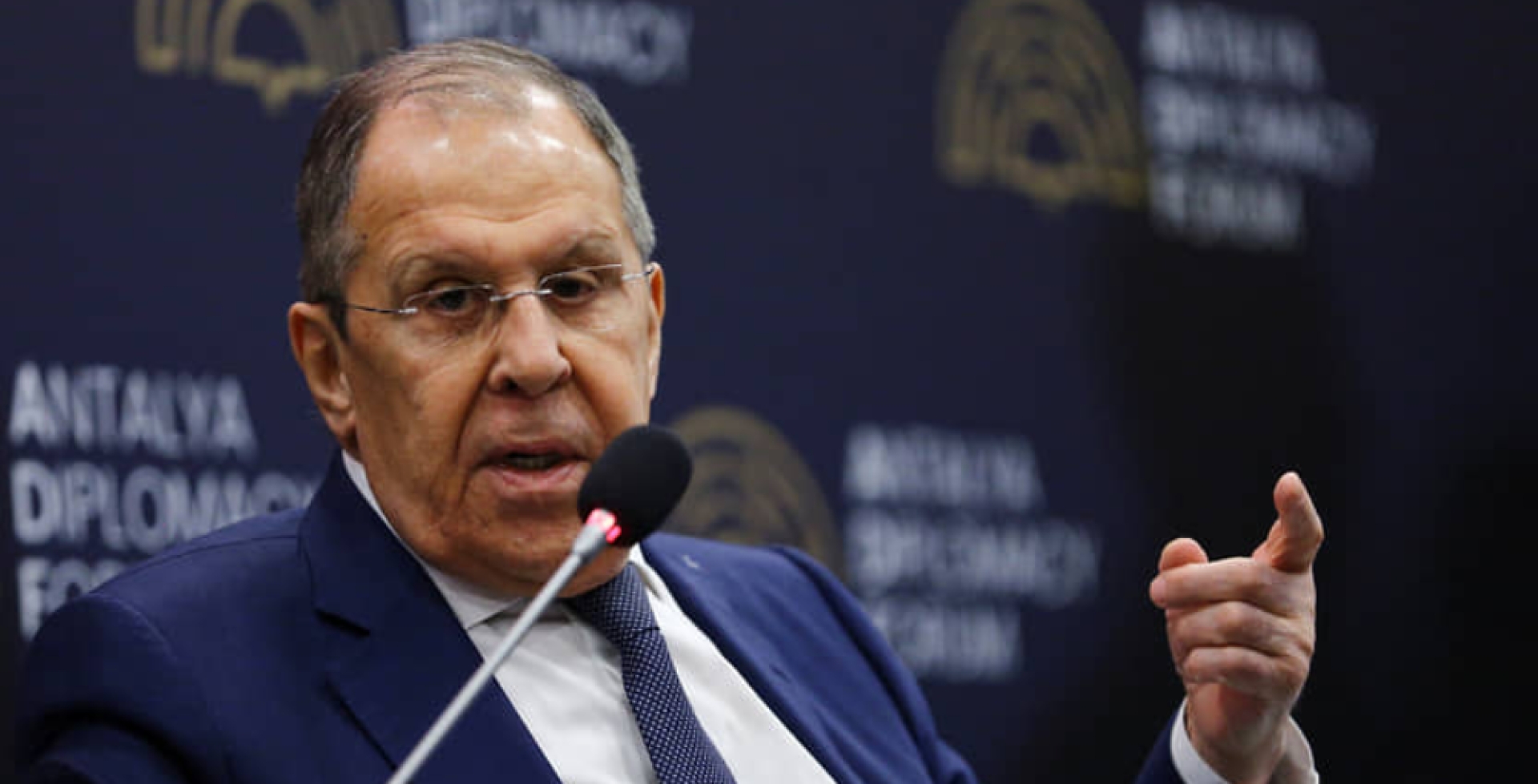 Лавров: У РФ есть факты, что в Сумах была "сходка" ВСУ с западными коллегами