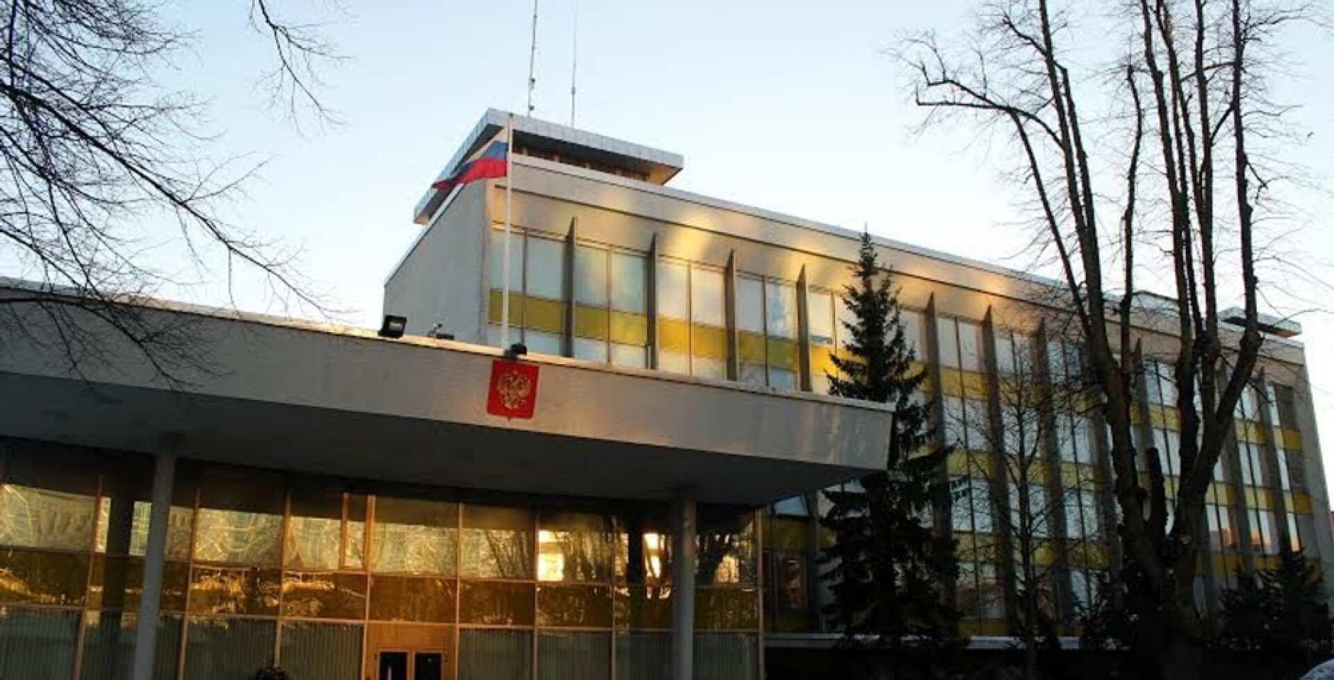 Российское посольство направило ноту в МИД Швеции в связи с актом вандализма
