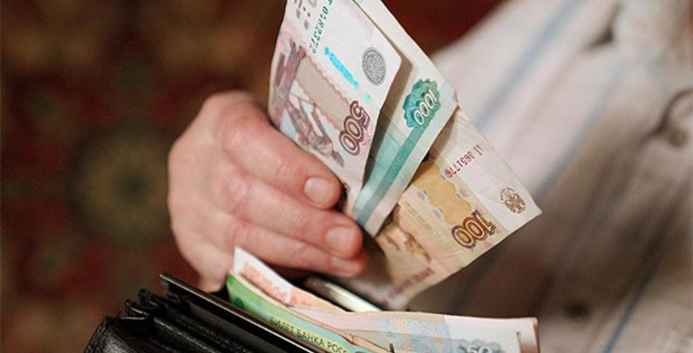 Смольный не сможет приравнять прожиточный минимум в Петербурге к московскому