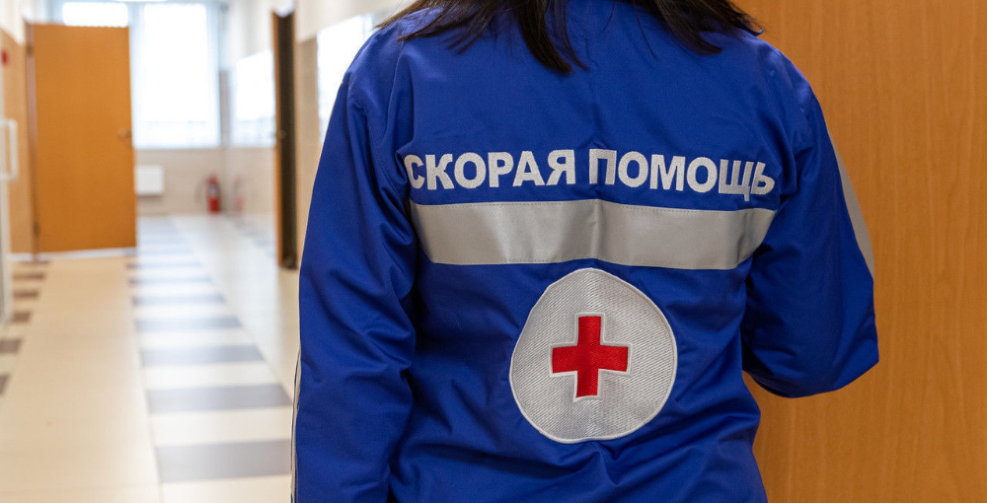 Средняя зарплата на скорой помощи в Петербурге выросла до 87,6 тыс. рублей