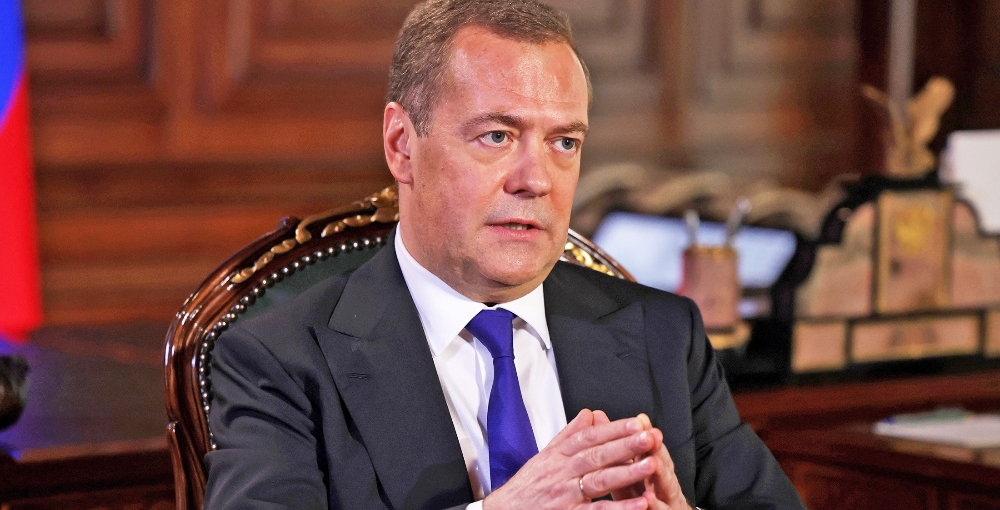 Медведев назвал условие сохранения Украины как государства